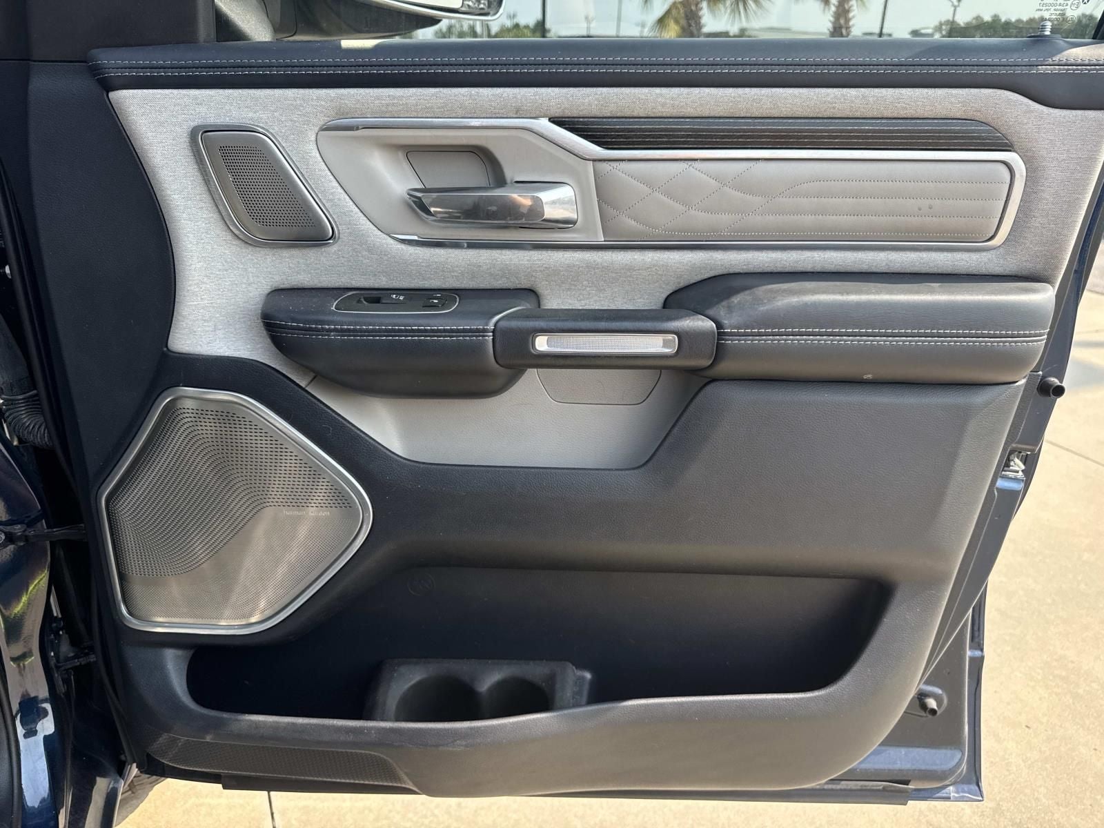 2022 RAM 1500 Limited Crew Cab 4x4 5'7' Box