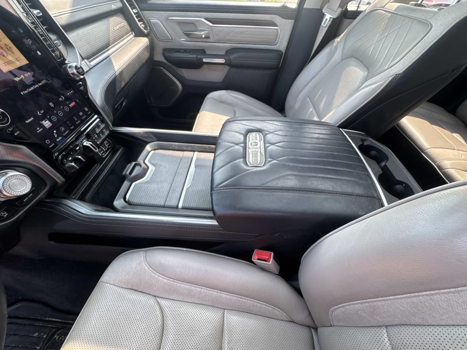 2022 RAM 1500 Limited Crew Cab 4x4 5'7' Box