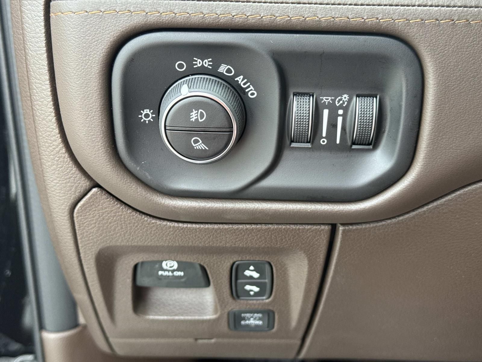 2026 RAM Ram 1500 RAM 1500 LIMITED LONGHORN CREW CAB 4X4 5'7' BOX