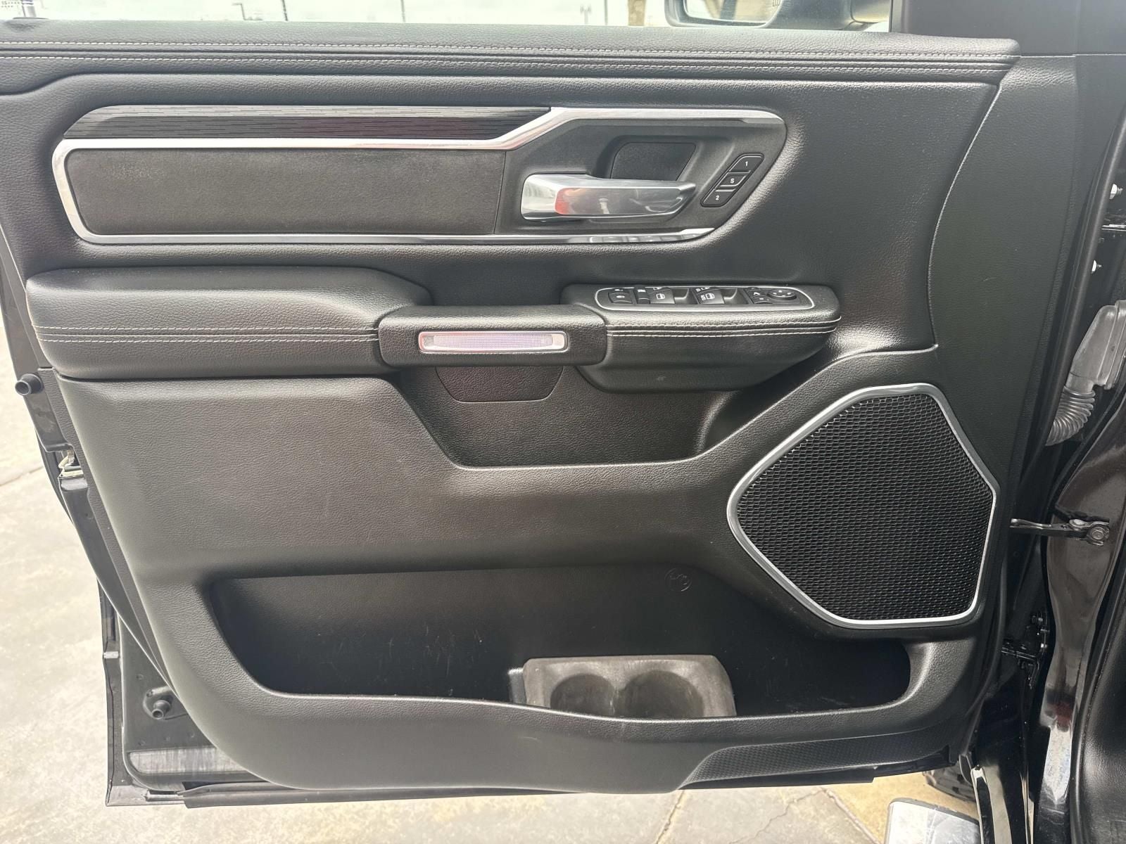 2023 RAM 1500 Laramie Crew Cab 4x4 5'7' Box