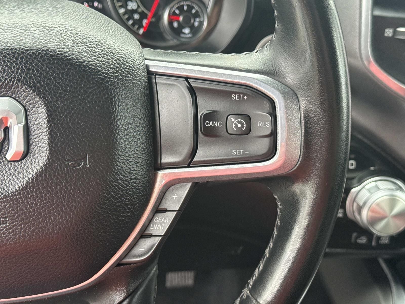 2023 RAM 1500 Laramie Crew Cab 4x4 5'7' Box