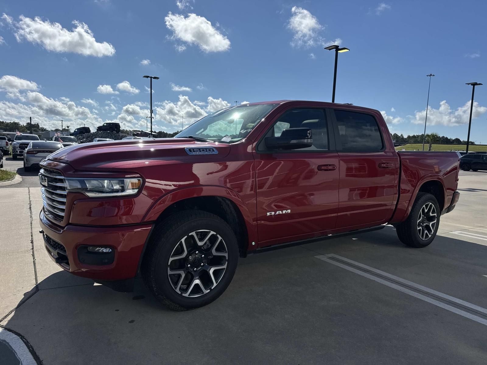 2026 RAM Ram 1500 RAM 1500 LARAMIE CREW CAB 4X4 5'7' BOX
