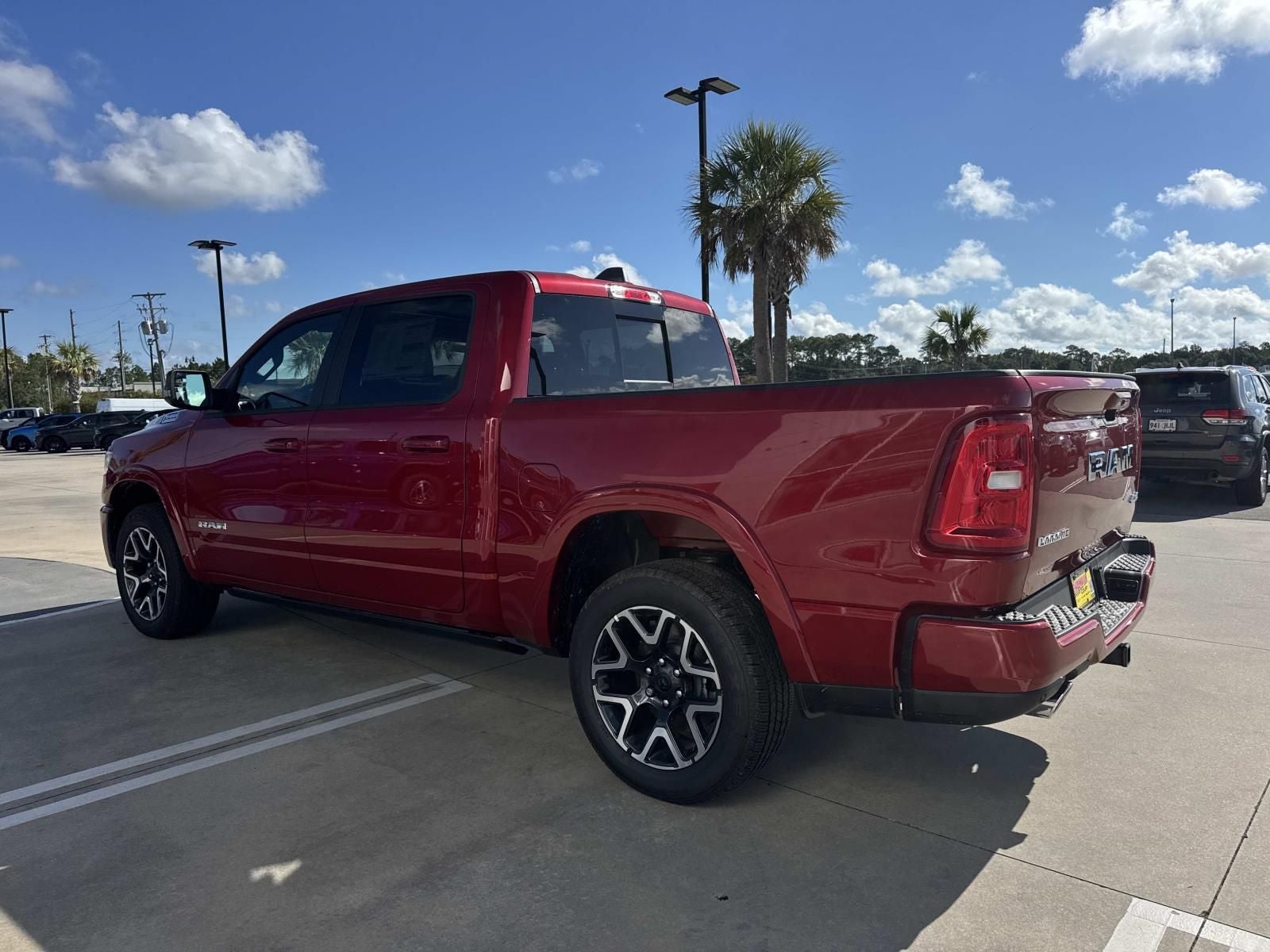 2026 RAM Ram 1500 RAM 1500 LARAMIE CREW CAB 4X4 5'7' BOX
