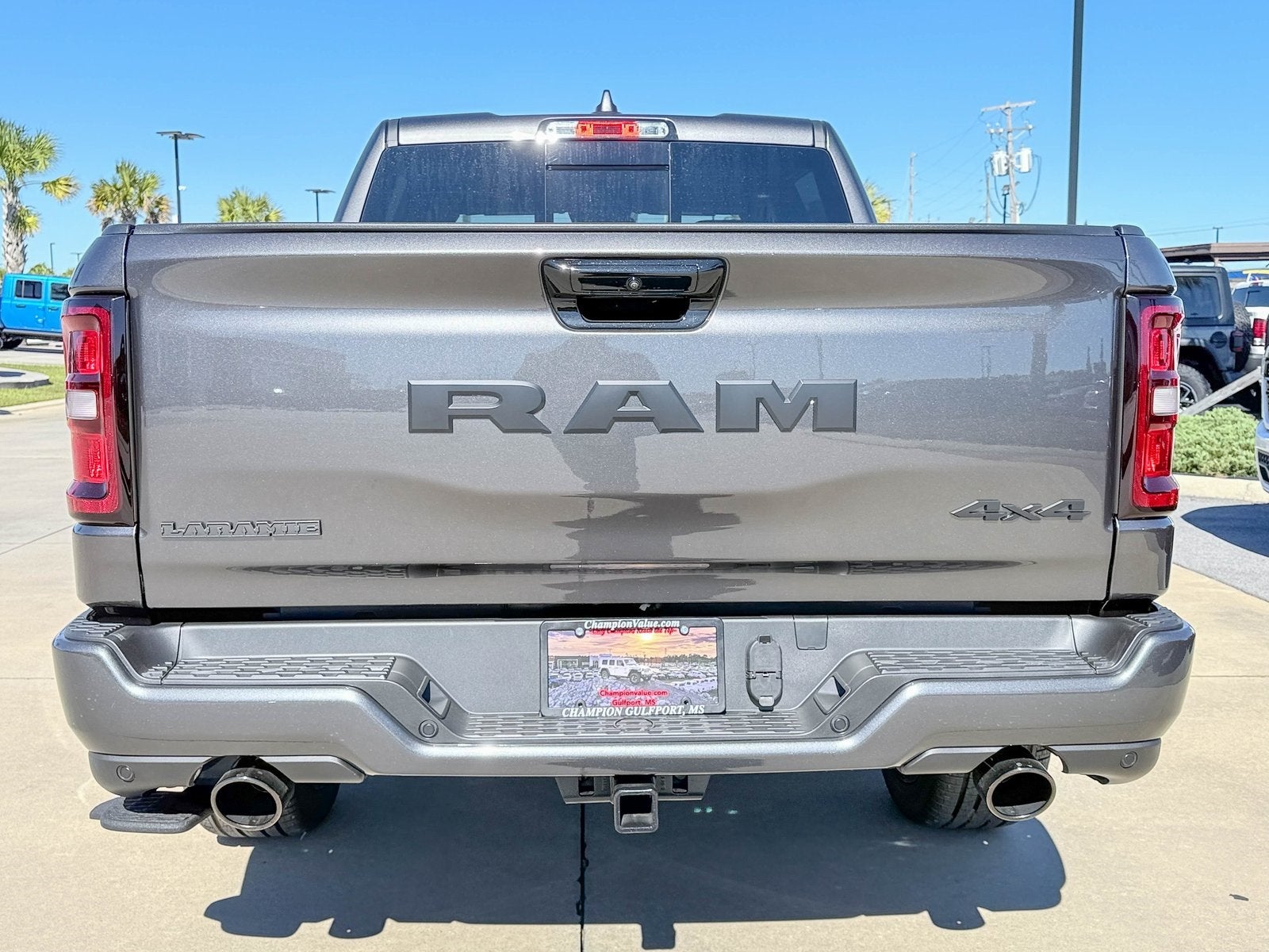 2026 RAM Ram 1500 RAM 1500 LARAMIE CREW CAB 4X4 5'7' BOX