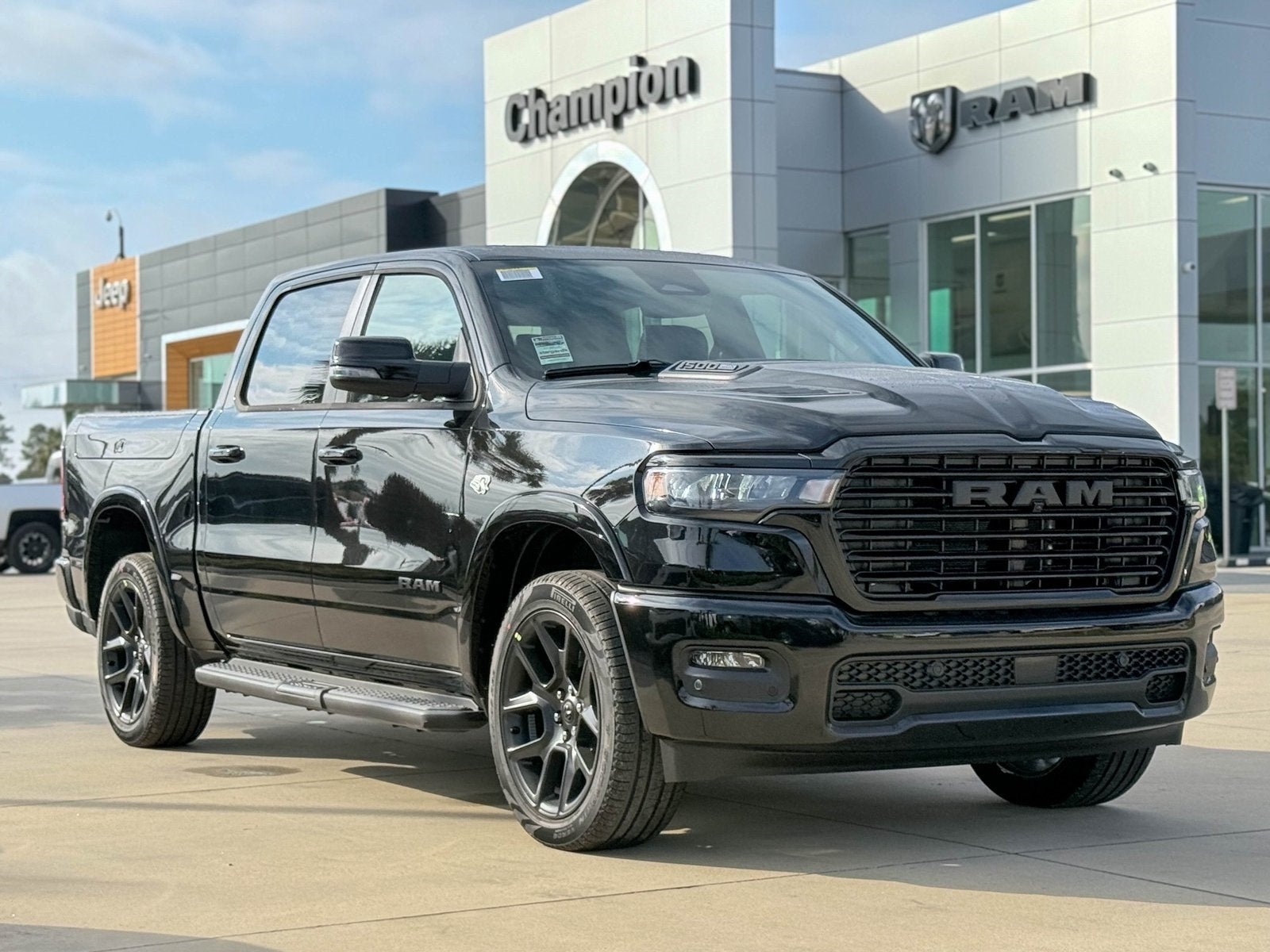 2026 RAM Ram 1500 RAM 1500 LARAMIE CREW CAB 4X4 5'7' BOX