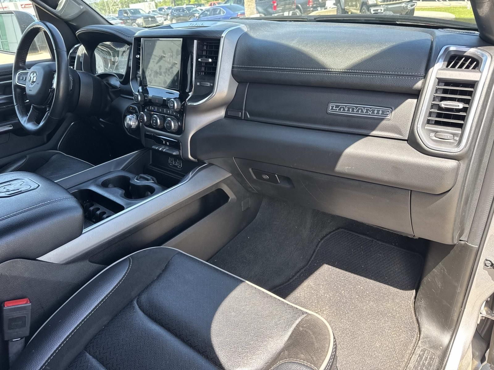 2024 RAM 1500 Laramie Crew Cab 4x4 5'7' Box