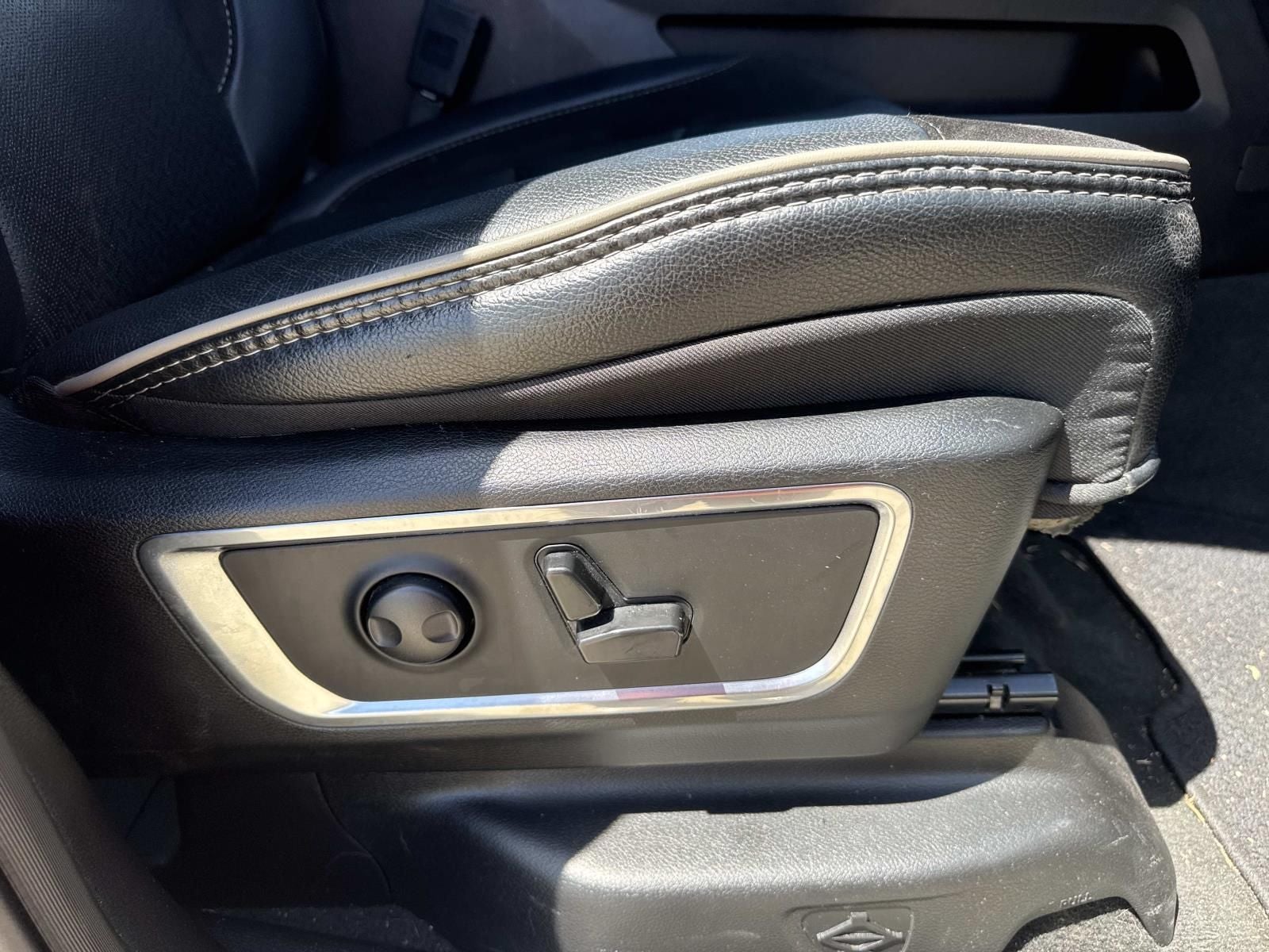 2024 RAM 1500 Laramie Crew Cab 4x4 5'7' Box