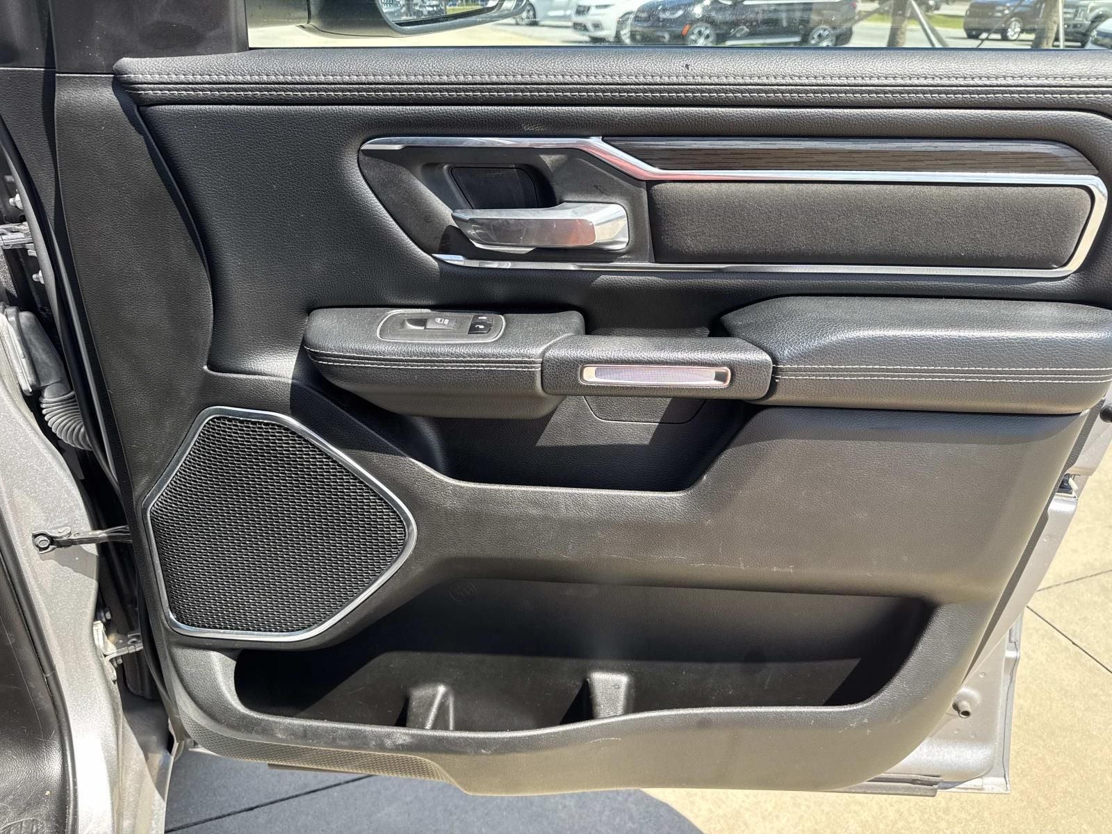 2024 RAM 1500 Laramie Crew Cab 4x4 5'7' Box