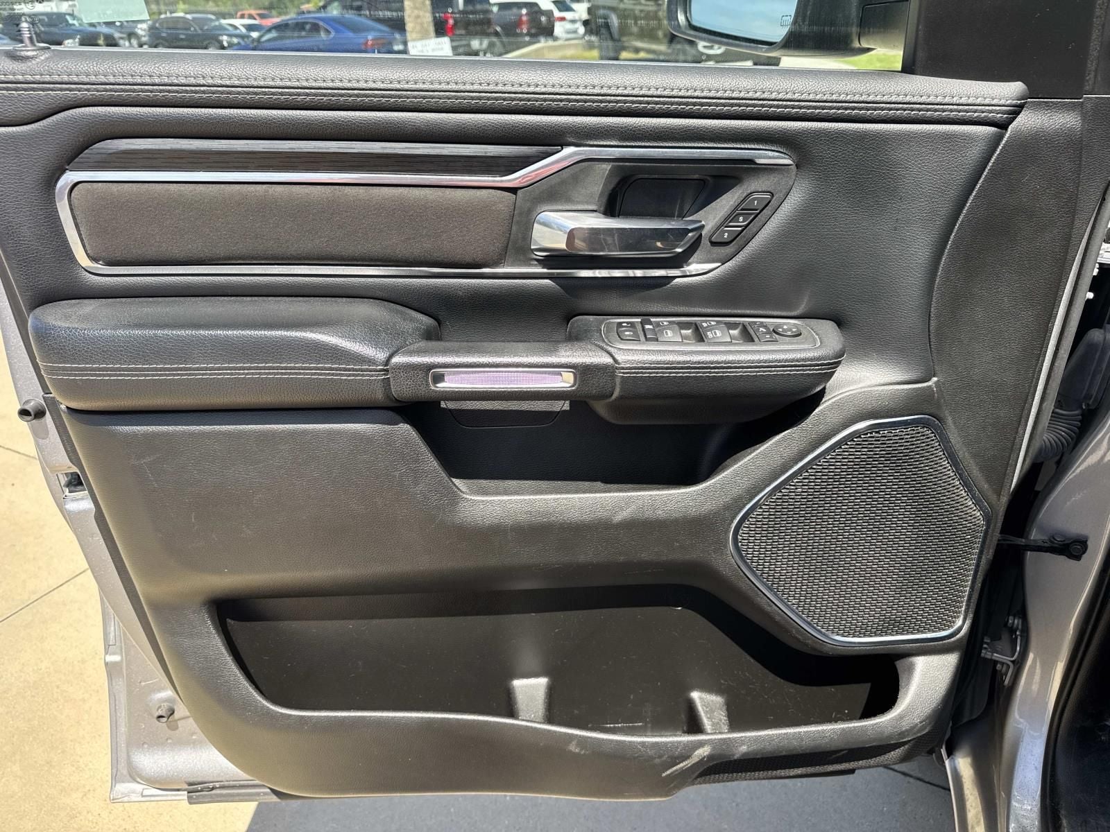 2024 RAM 1500 Laramie Crew Cab 4x4 5'7' Box