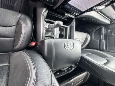 2022 RAM 1500 Laramie Crew Cab 4x4 5'7' Box