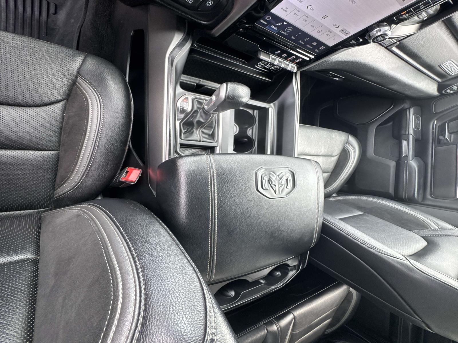 2022 RAM 1500 Laramie Crew Cab 4x4 5'7' Box