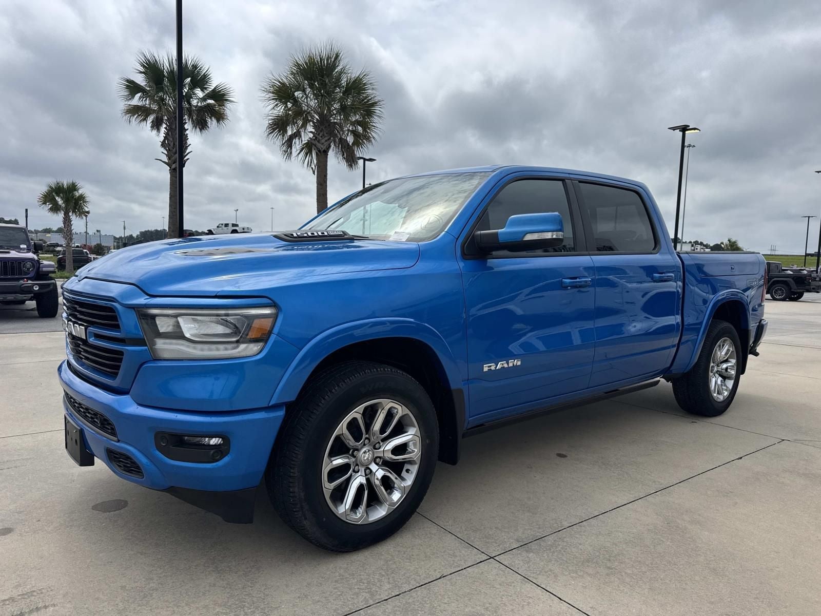 2022 RAM 1500 Laramie Crew Cab 4x4 5'7' Box