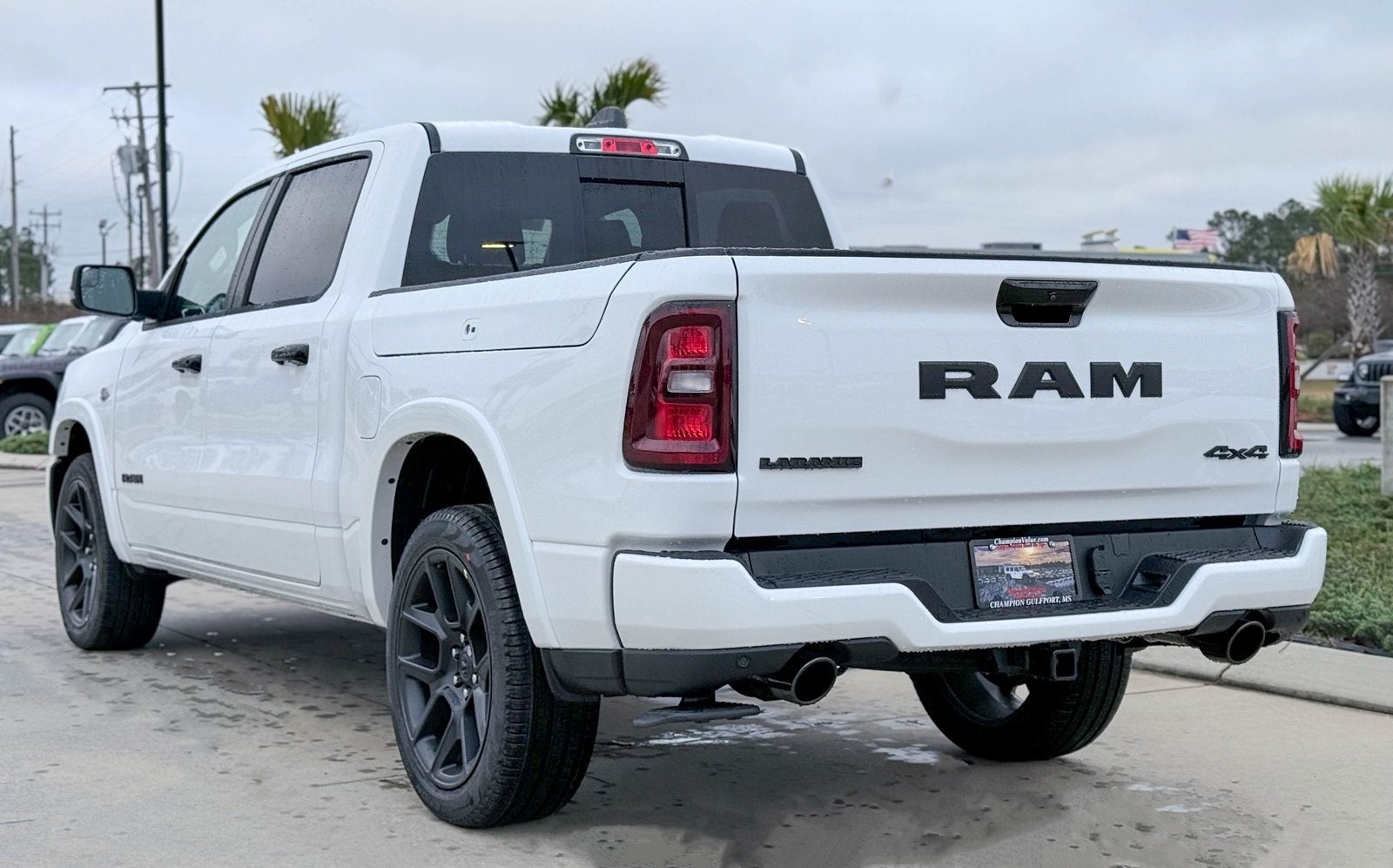 2026 RAM Ram 1500 RAM 1500 LARAMIE CREW CAB 4X4 5'7' BOX