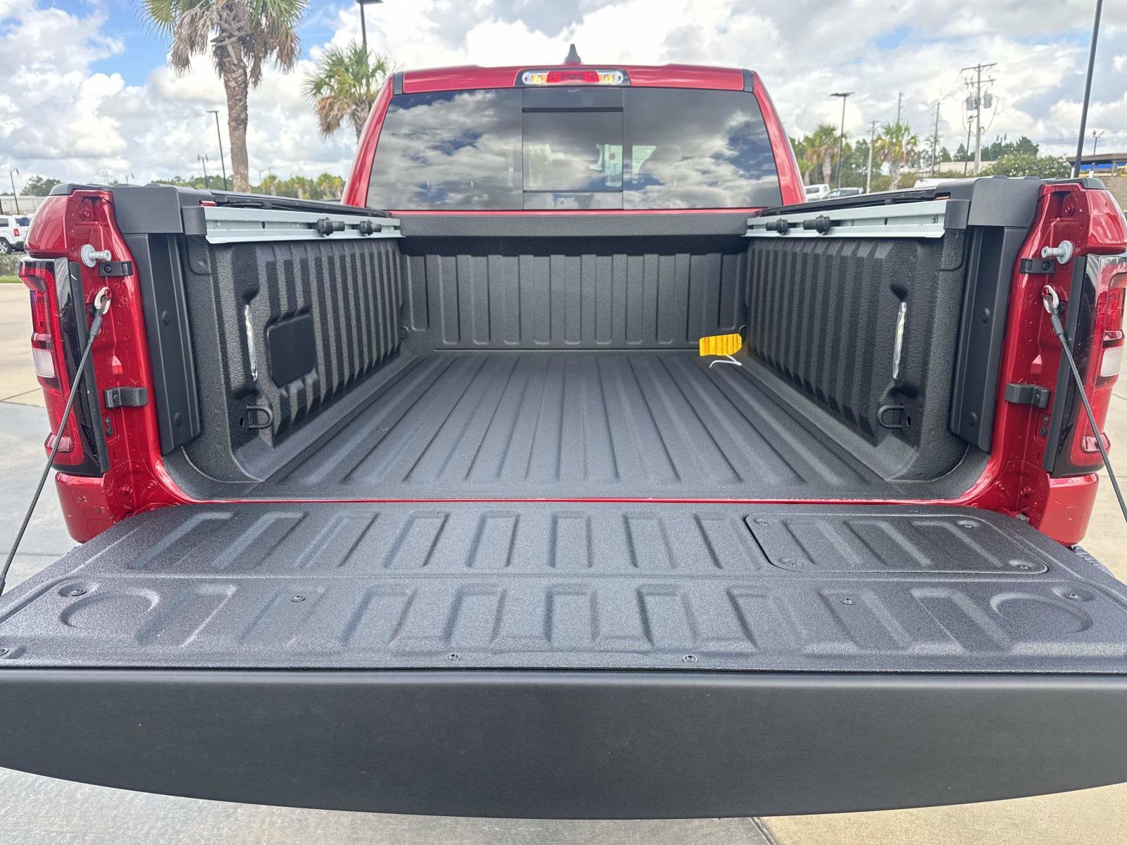 2027 RAM Ram 1500 RAM 1500 REBEL CREW CAB 4X4 5'7' BOX