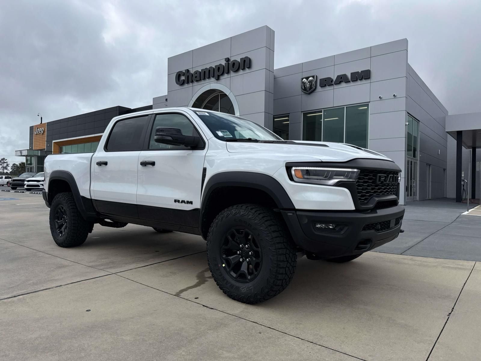 2026 RAM Ram 1500 RAM 1500 RHO CREW CAB 4X4 5'7' BOX