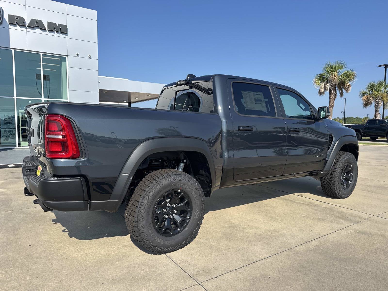 2026 RAM Ram 1500 RAM 1500 RHO CREW CAB 4X4 5'7' BOX