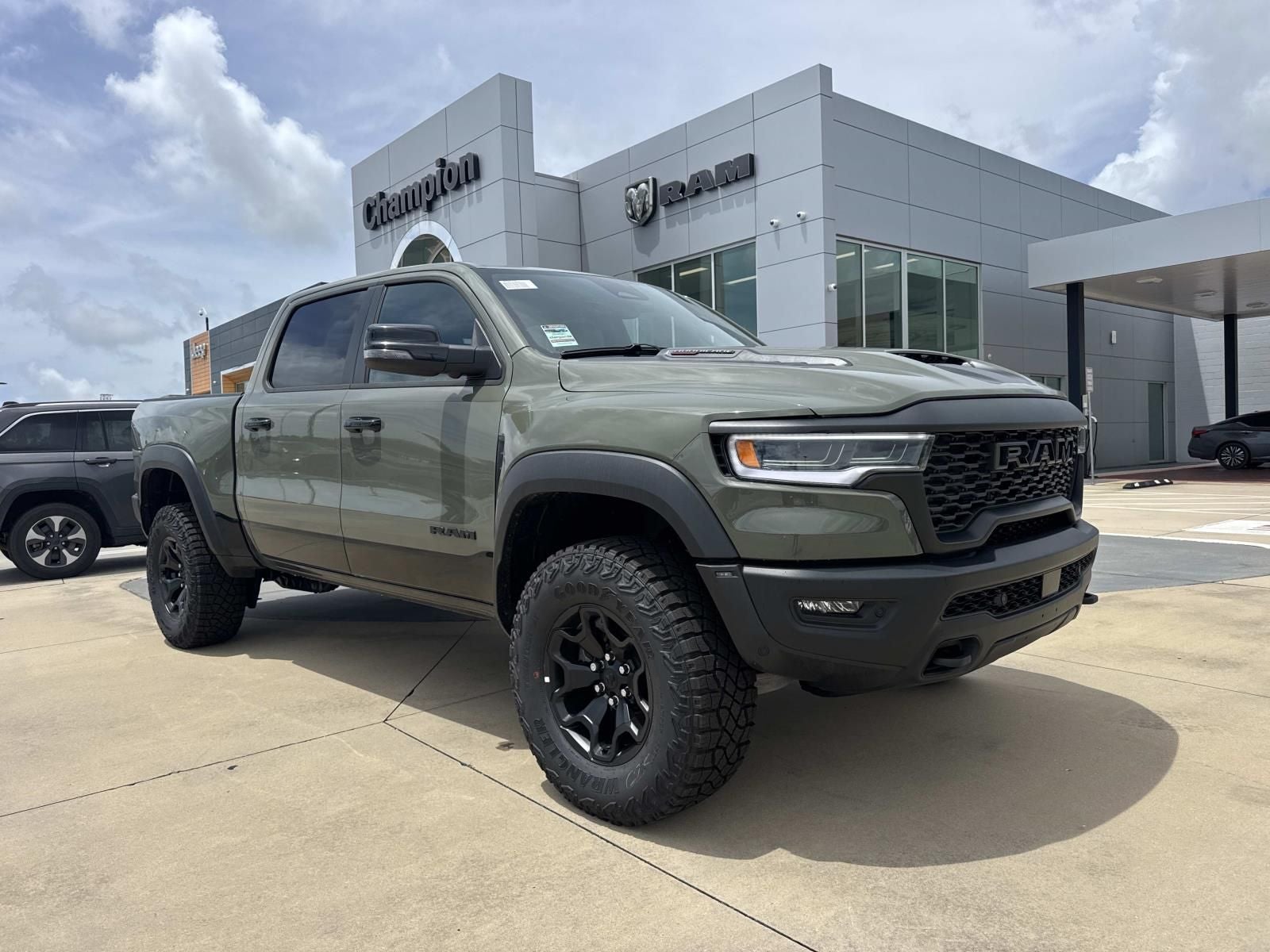 2026 RAM Ram 1500 RAM 1500 RHO CREW CAB 4X4 5'7' BOX