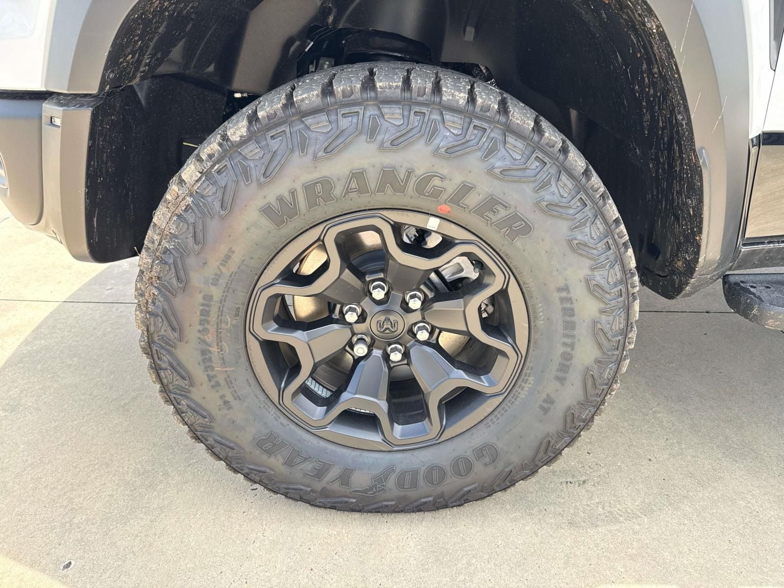 2026 RAM Ram 1500 RAM 1500 RHO CREW CAB 4X4 5'7' BOX