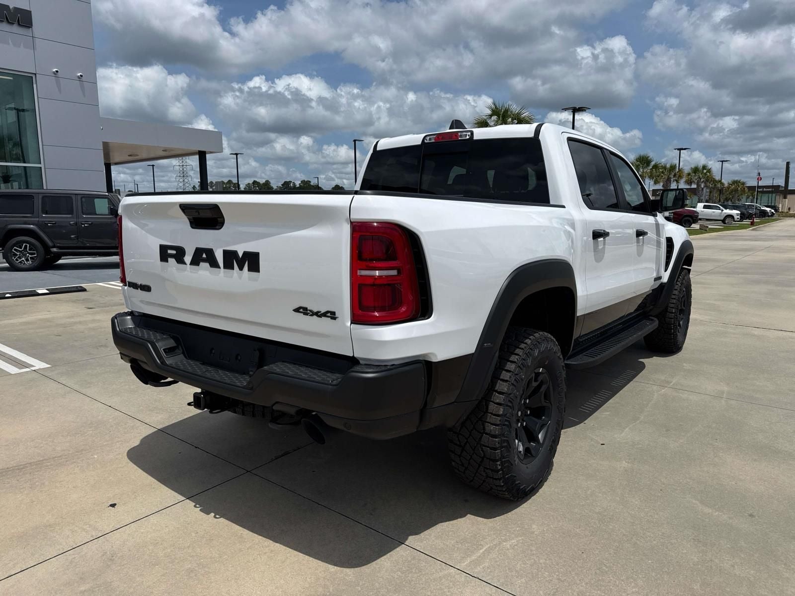 2026 RAM Ram 1500 RAM 1500 RHO CREW CAB 4X4 5'7' BOX