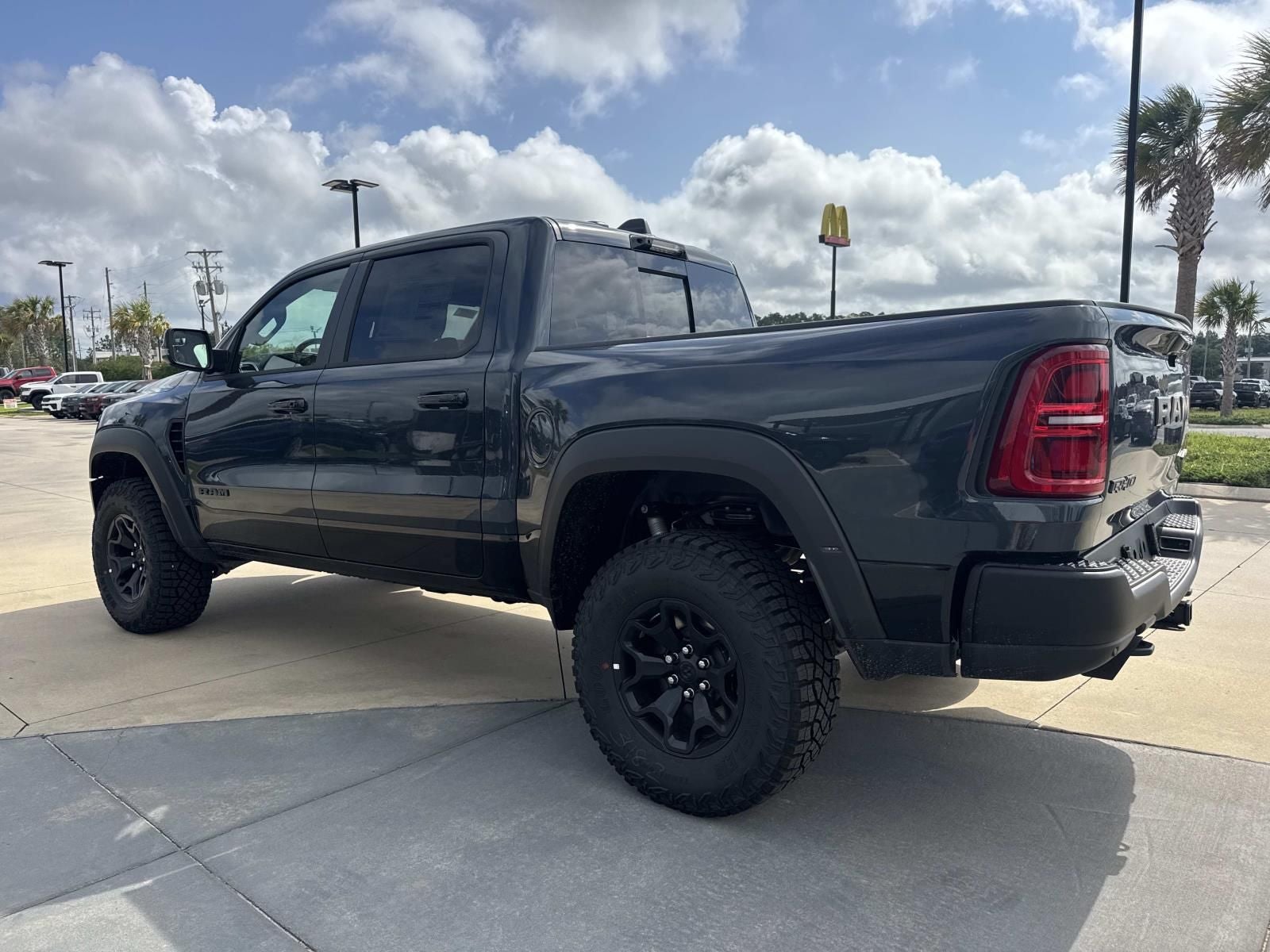 2026 RAM Ram 1500 RAM 1500 RHO CREW CAB 4X4 5'7' BOX