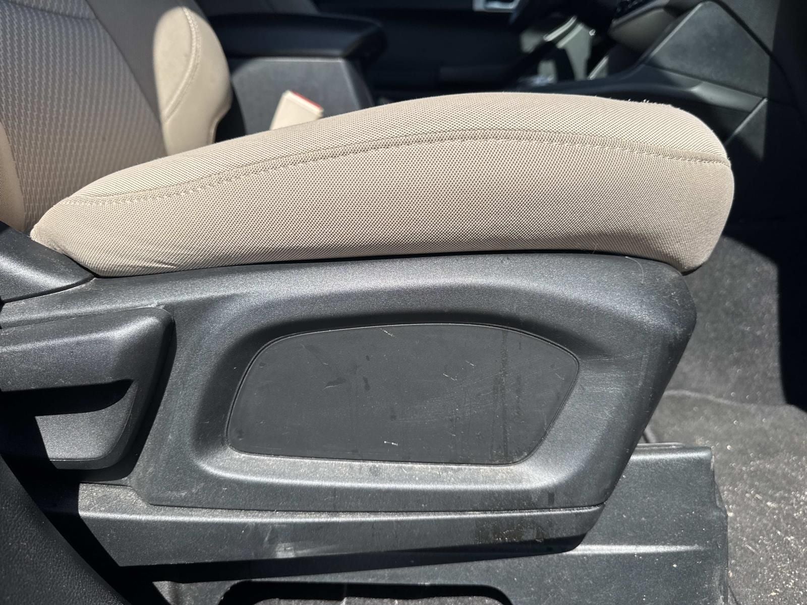 2023 Ford Explorer Base