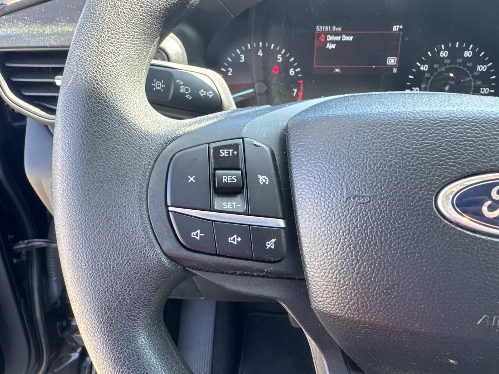 2023 Ford Explorer Base