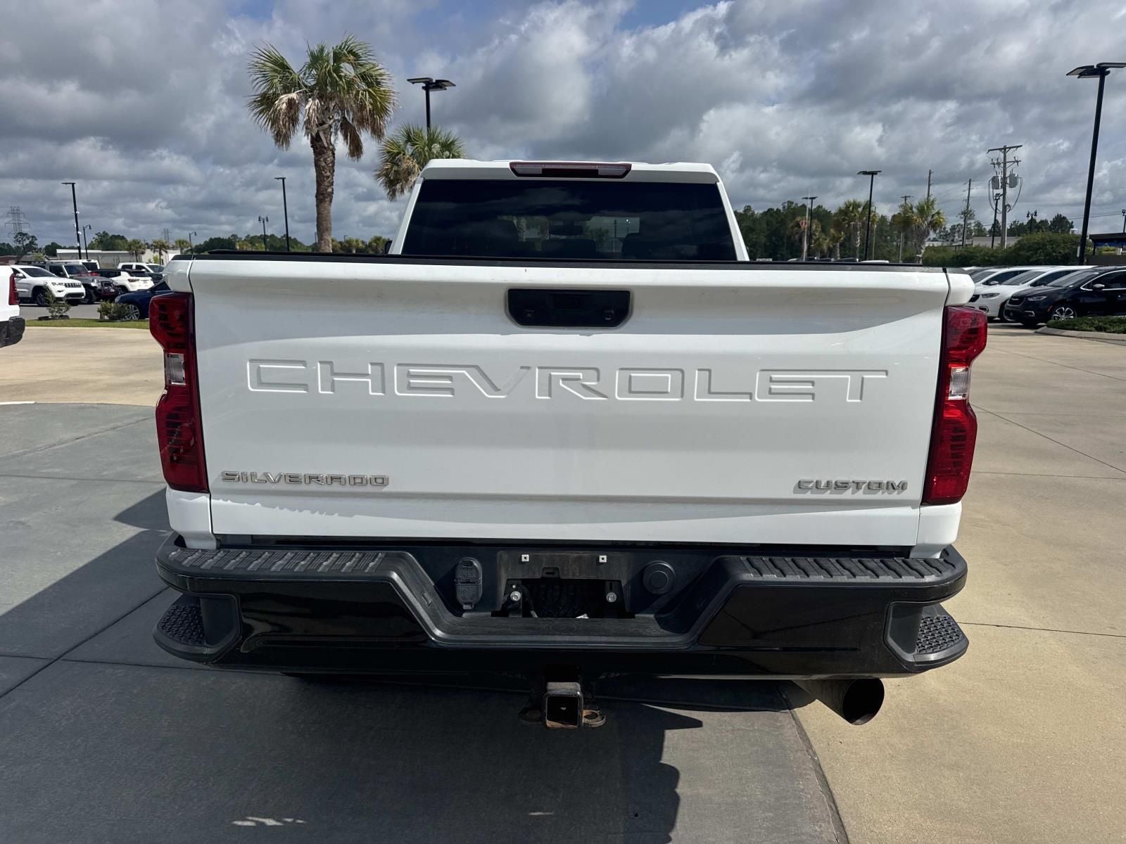 2023 Chevrolet Silverado 2500HD 4WD Crew Cab Standard Bed Custom