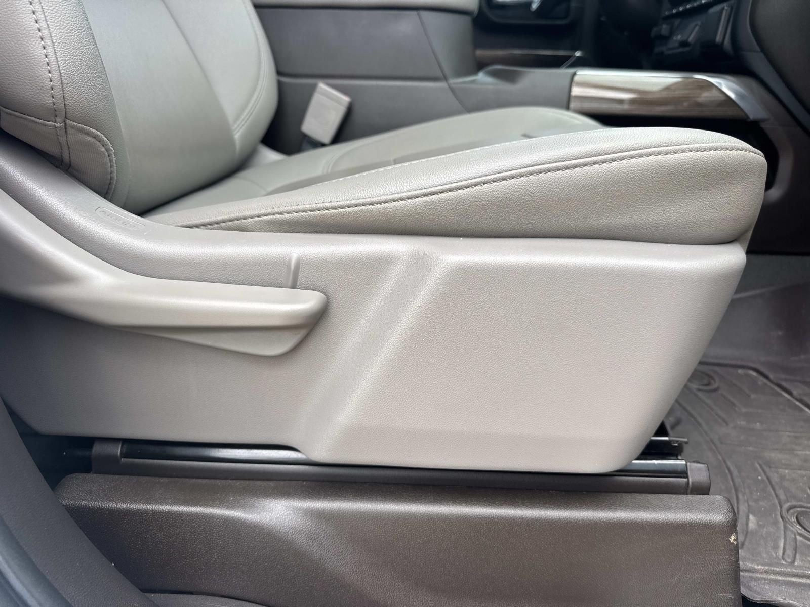 2022 Chevrolet Silverado 3500HD 4WD Crew Cab Long Bed LT