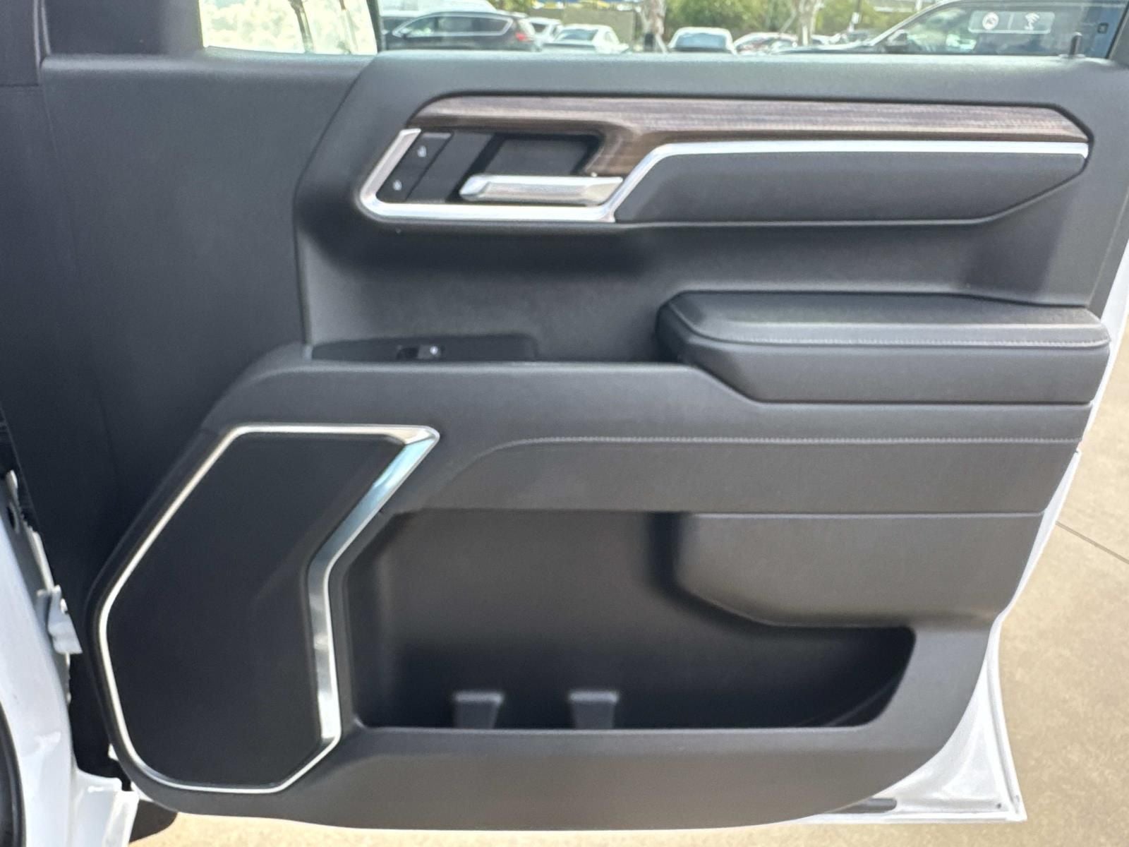 2025 Chevrolet Silverado 1500 2WD Crew Cab Short Bed LT