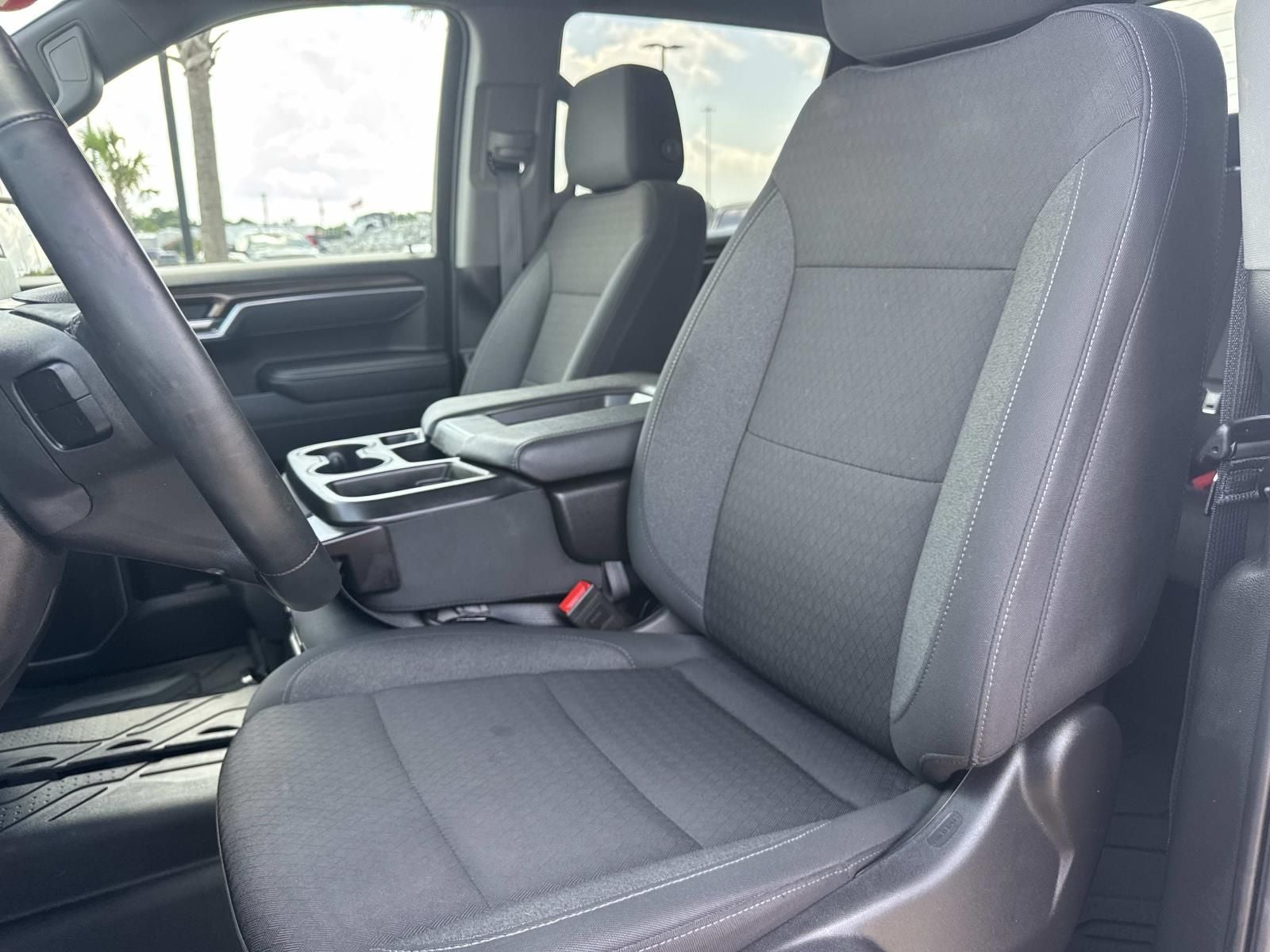 2025 Chevrolet Silverado 1500 2WD Crew Cab Short Bed LT