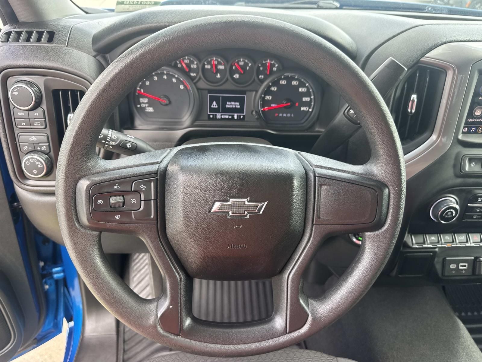 2023 Chevrolet Silverado 1500 4WD Crew Cab Short Bed Custom
