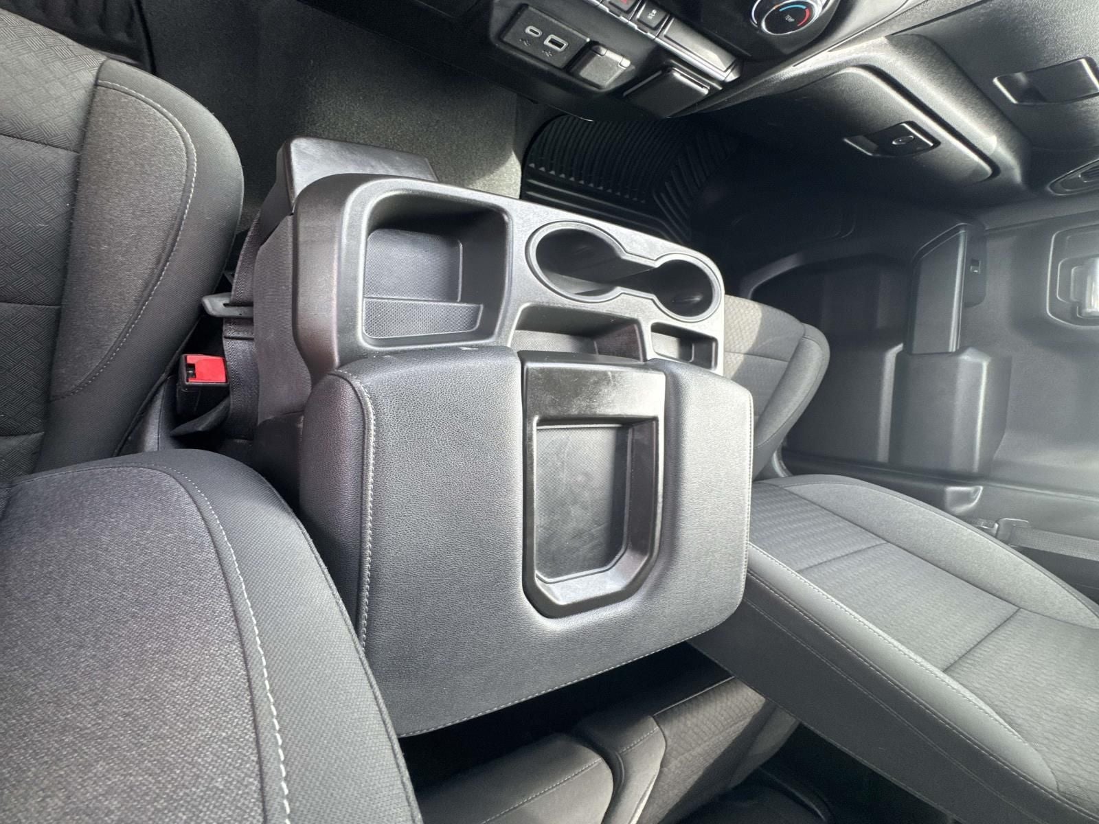 2023 Chevrolet Silverado 1500 4WD Crew Cab Short Bed Custom