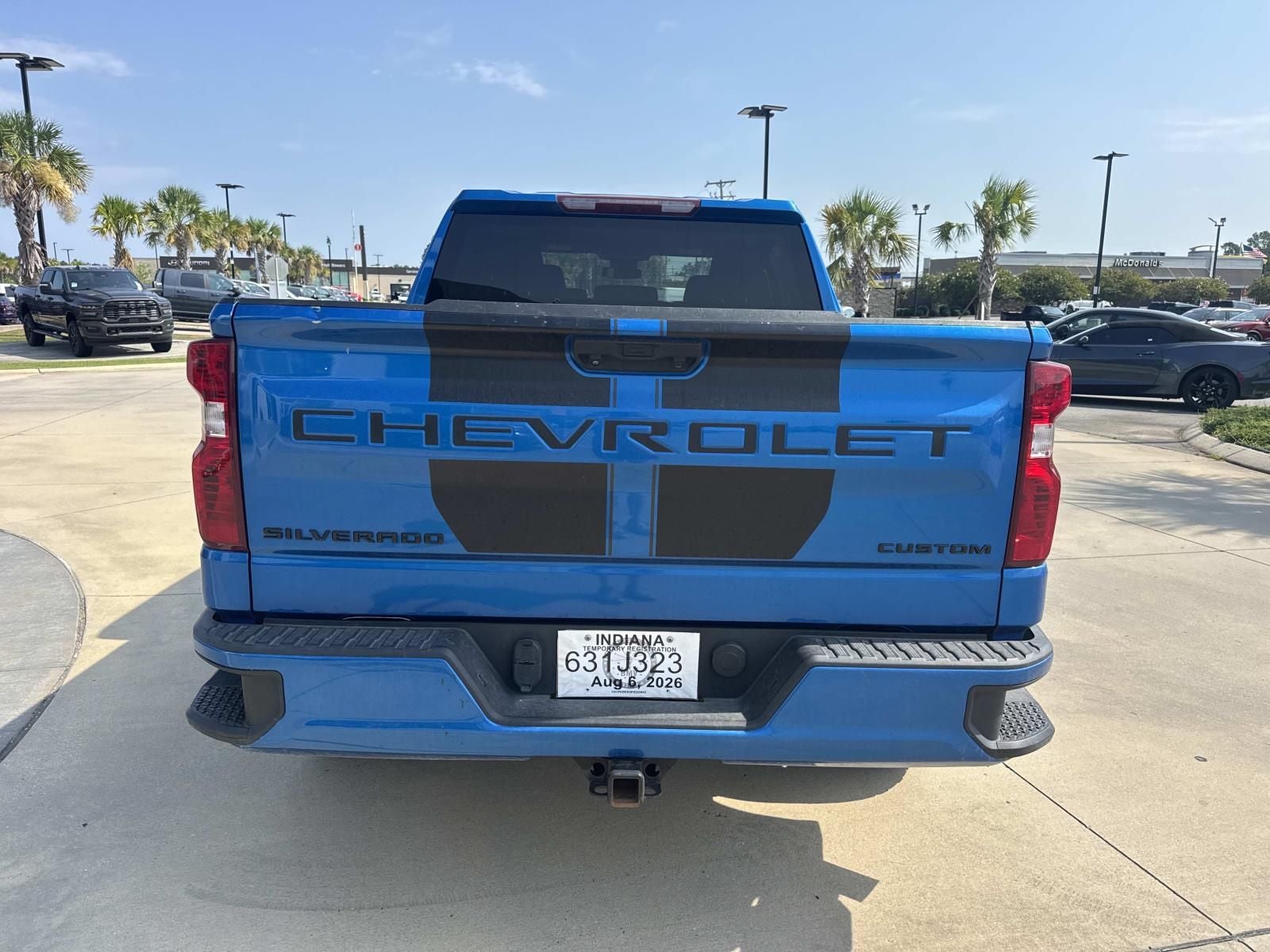 2023 Chevrolet Silverado 1500 4WD Crew Cab Short Bed Custom