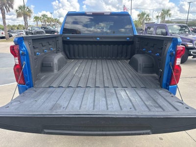 2023 Chevrolet Silverado 1500 4WD Crew Cab Short Bed Custom