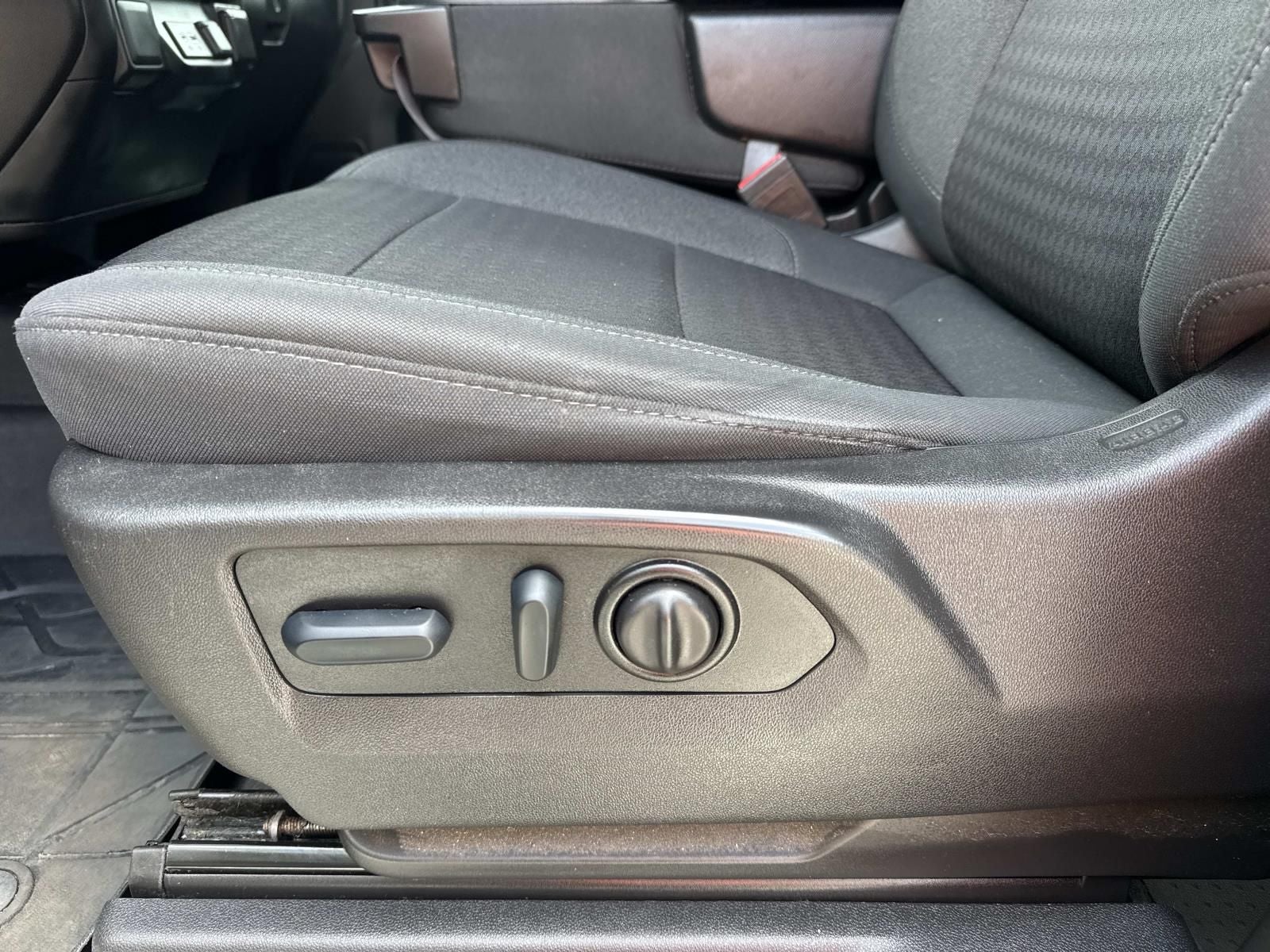 2022 Chevrolet Silverado 1500 LTD 4WD Crew Cab Short Bed Custom