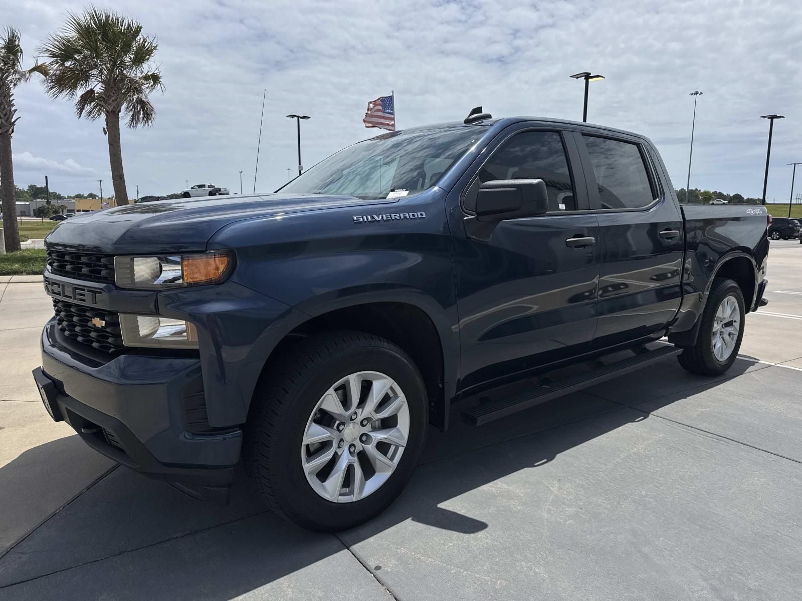 2022 Chevrolet Silverado 1500 LTD 4WD Crew Cab Short Bed Custom