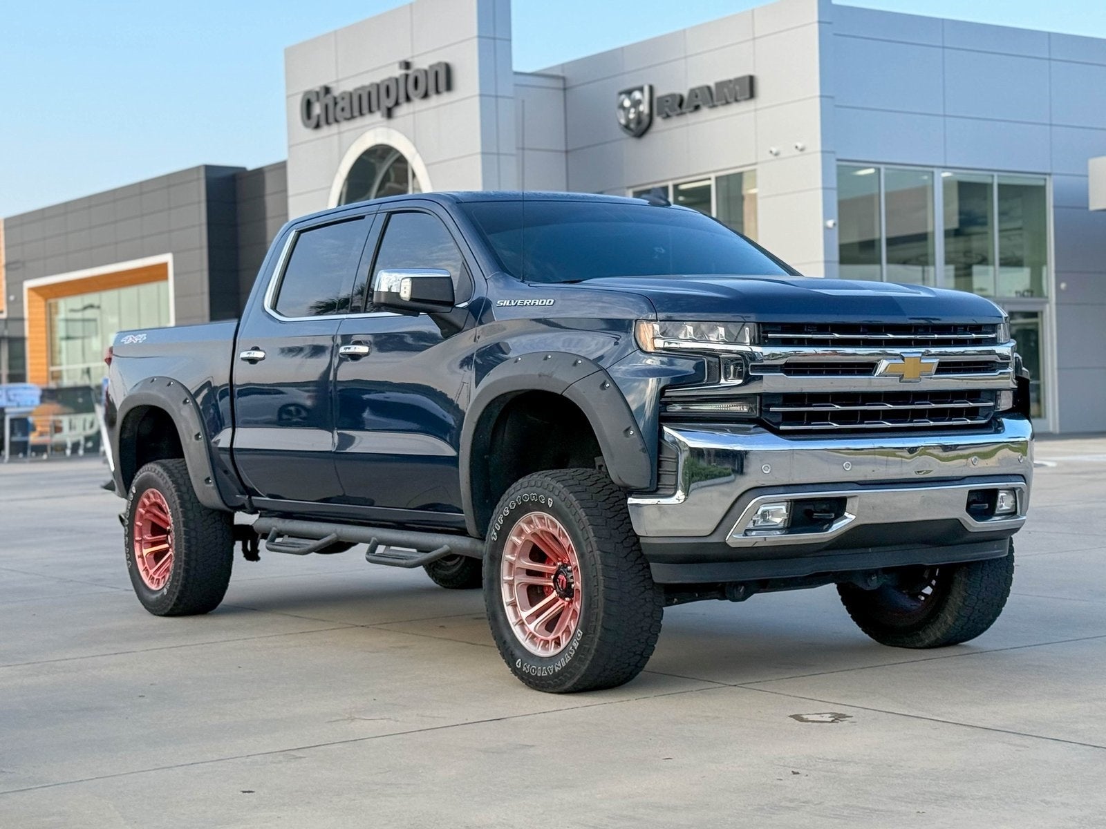 2020 Chevrolet Silverado 1500 4WD Crew Cab Short Bed LTZ