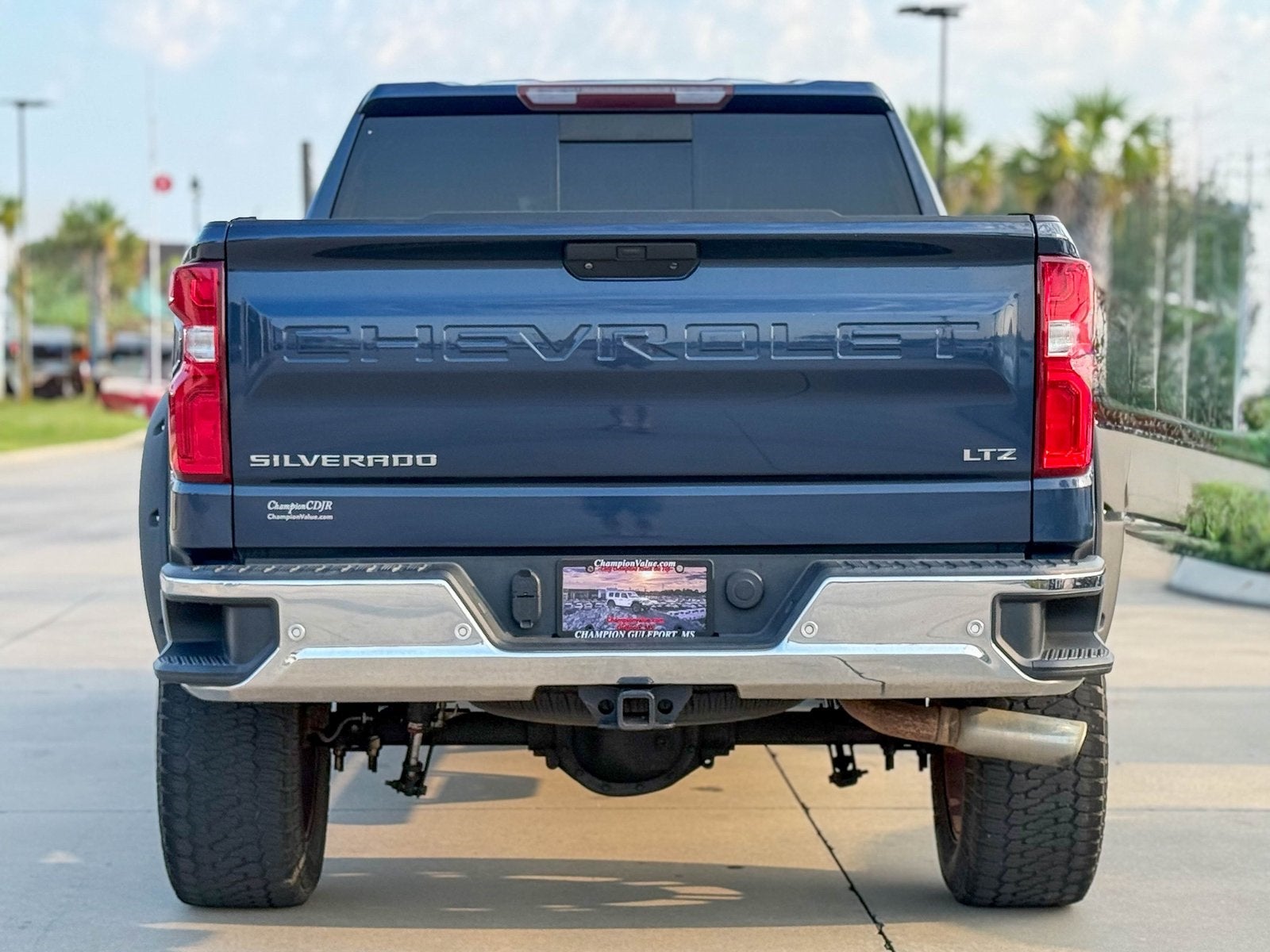 2020 Chevrolet Silverado 1500 4WD Crew Cab Short Bed LTZ
