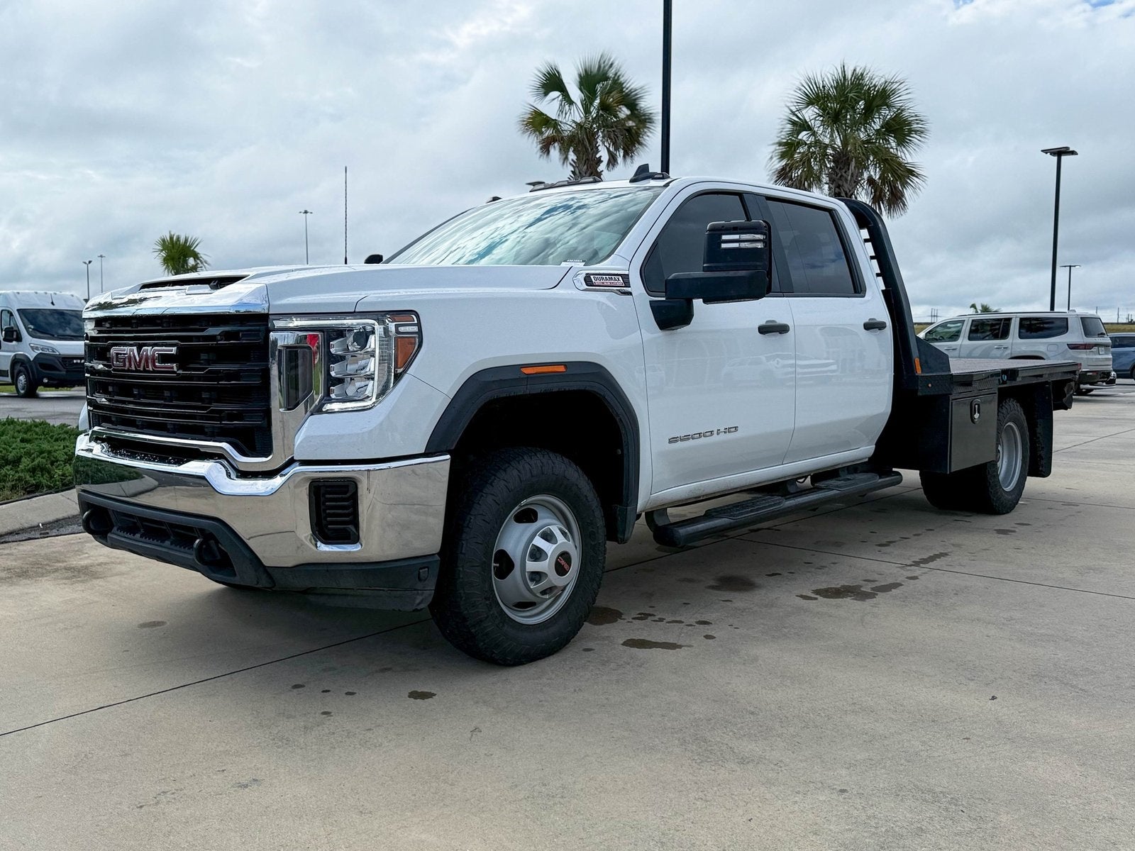 2022 GMC Sierra 3500HD Chassis Pro