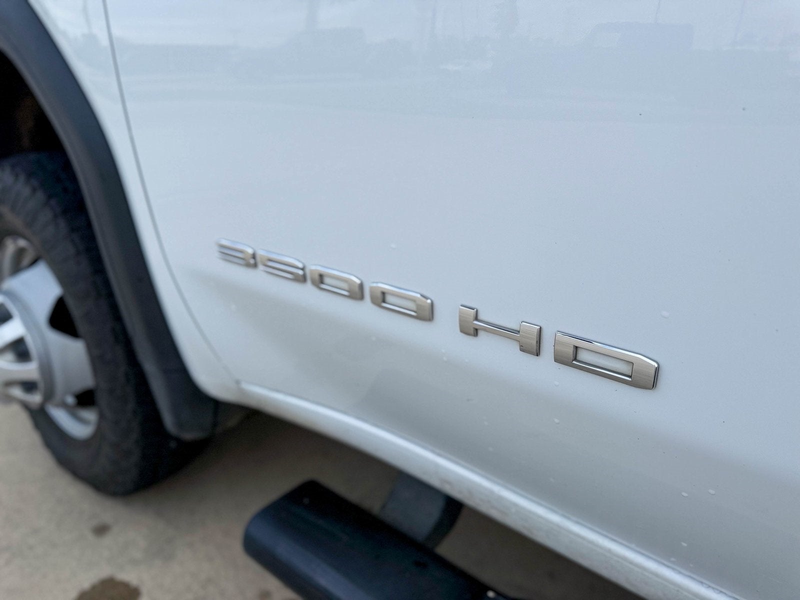 2022 GMC Sierra 3500HD Chassis Pro