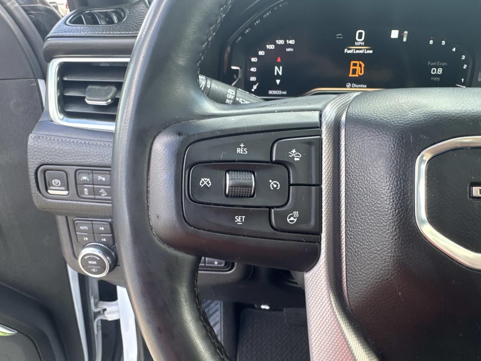 2023 GMC Yukon 4WD Denali