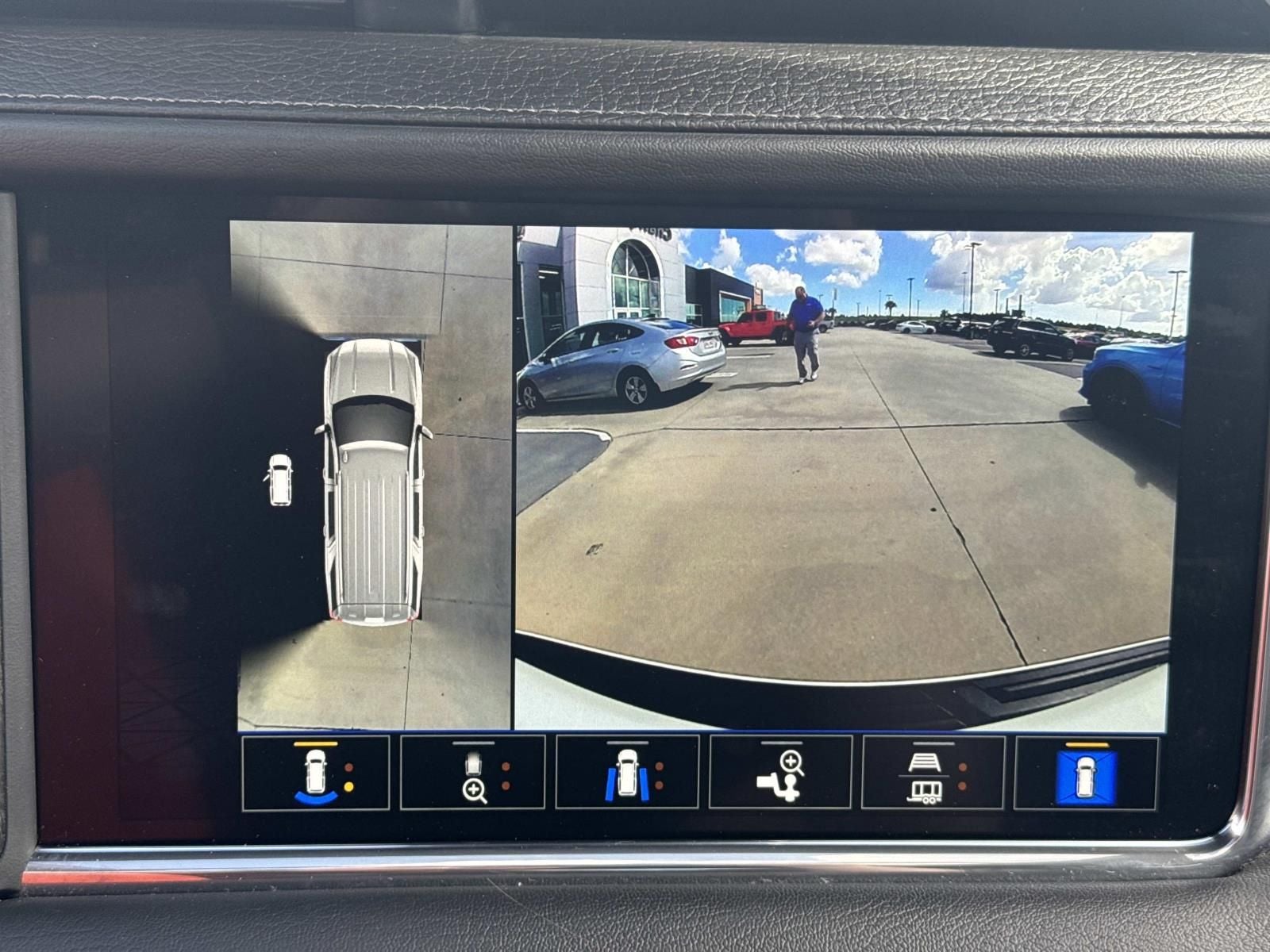 2023 GMC Yukon 4WD Denali