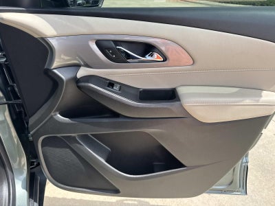 2023 Chevrolet Traverse FWD LT Cloth