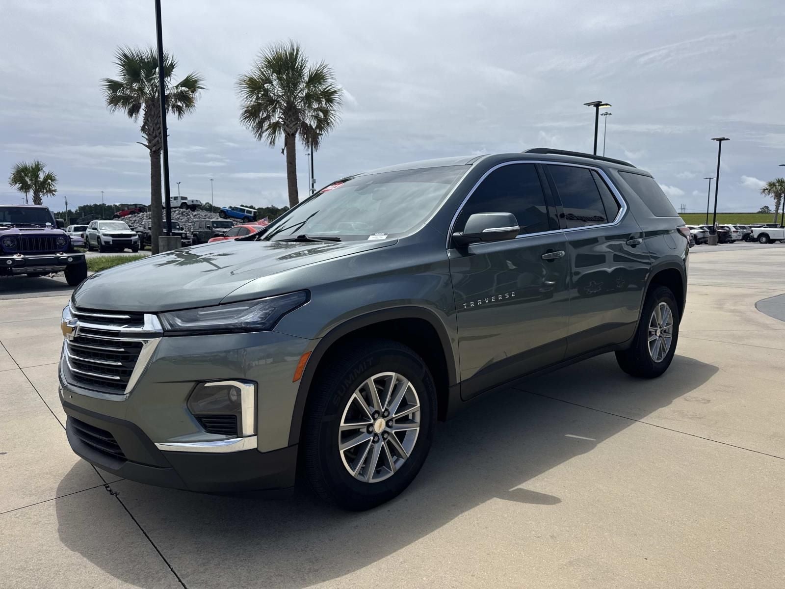 2023 Chevrolet Traverse FWD LT Cloth