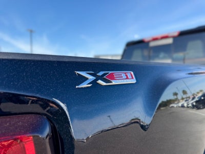 2023 GMC Sierra 2500HD 4WD Crew Cab Standard Bed SLT