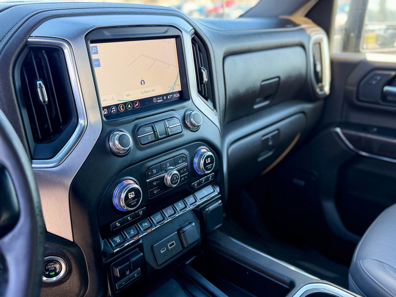 2023 GMC Sierra 2500HD 4WD Crew Cab Standard Bed SLT