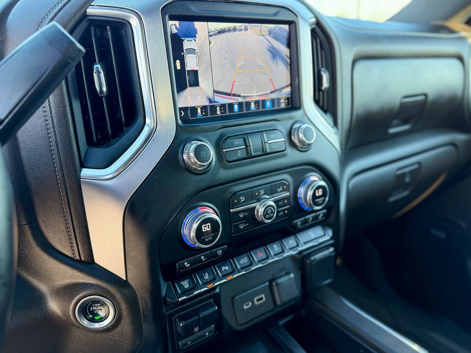 2023 GMC Sierra 2500HD 4WD Crew Cab Standard Bed SLT