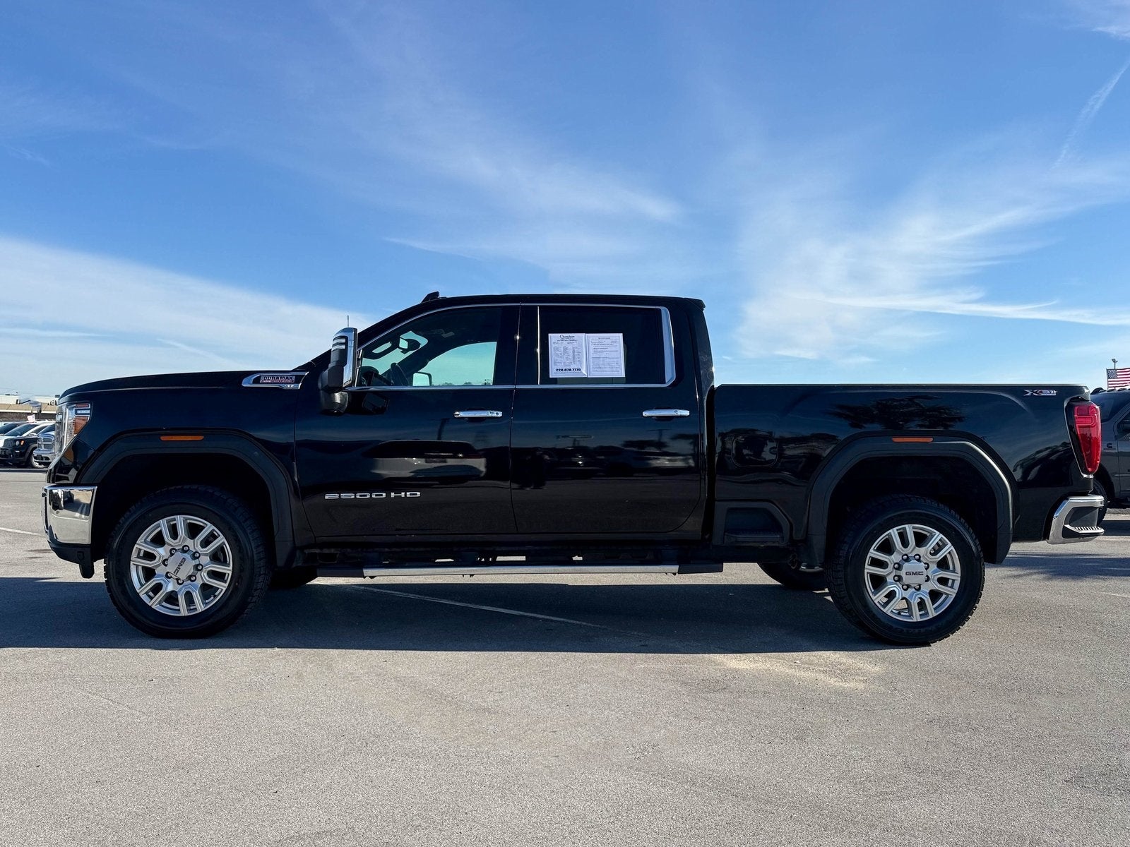 2023 GMC Sierra 2500HD 4WD Crew Cab Standard Bed SLT