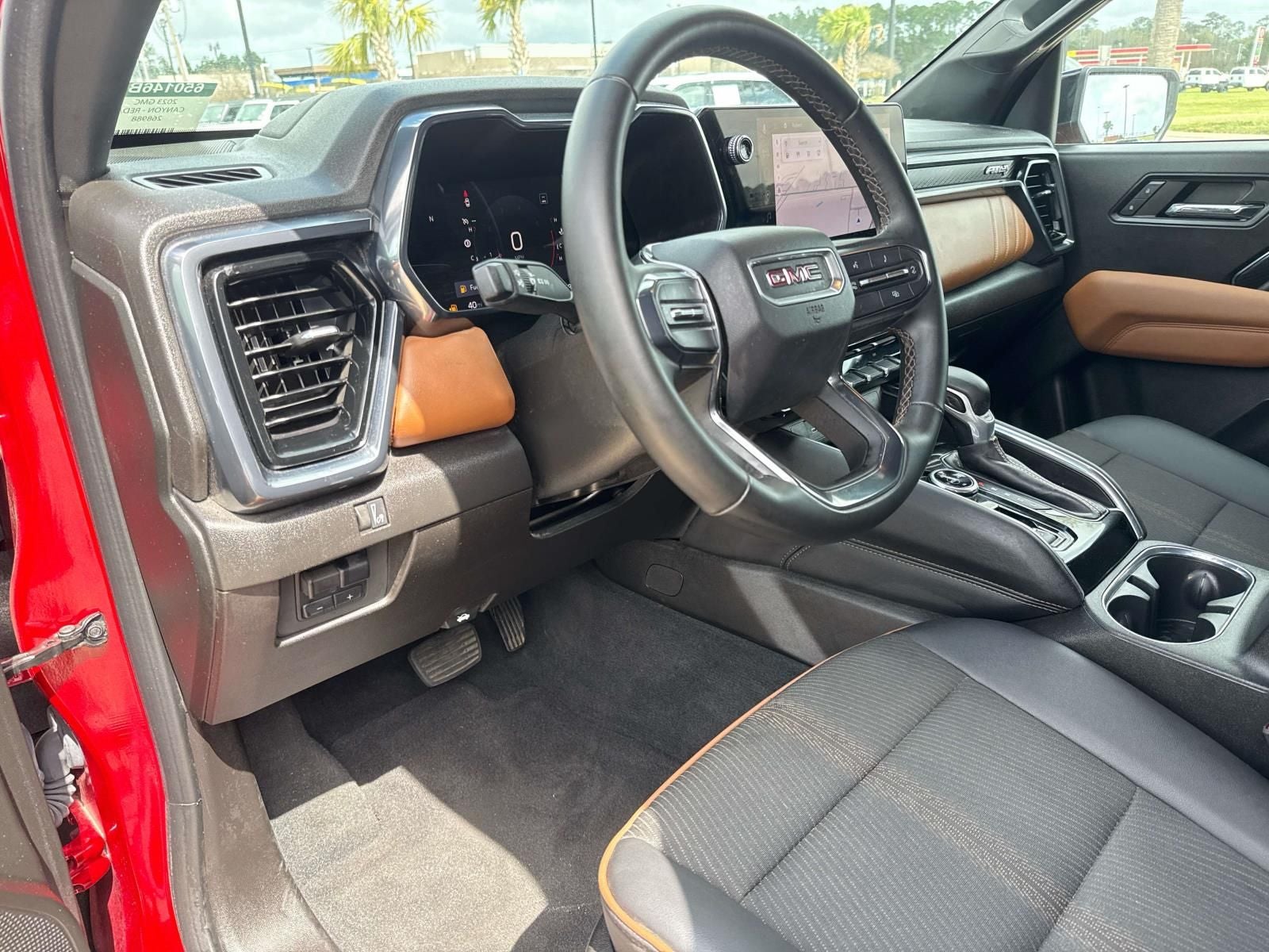 2023 GMC Canyon 4WD Crew Cab Short Box AT4