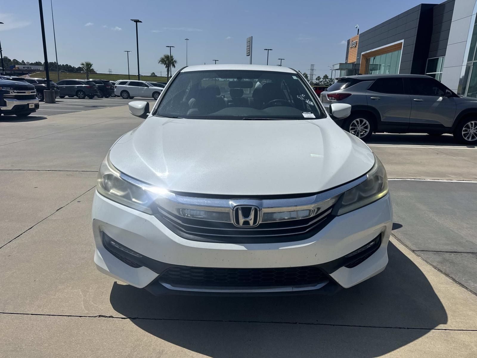 Used 2017 Honda Accord Sport SE with VIN 1HGCR2F10HA142158 for sale in Gulfport, MS
